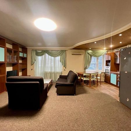 Apartment In The Center Of Kijev Kültér fotó